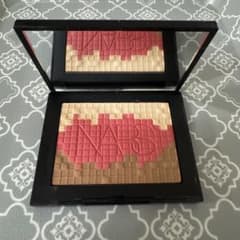 NARS＊限定モザイク3色チークパレット・FIRECLAY