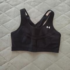 UNDER ARMOUR スポーツブラ ブラックのサムネイル