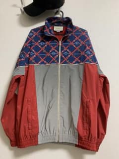 【値下げ交渉応じます】GUCCI プリントパネルジャケットのサムネイル