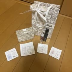 Diorマキシマイザー24（袋とサンプル付き）のサムネイル