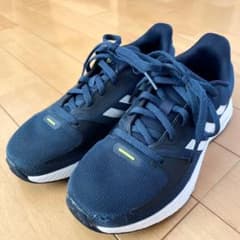 adidas アディダス スニーカー　21cm ネイビーのサムネイル
