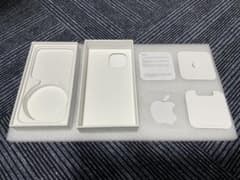 Apple iPhone 15 256GB 空箱のサムネイル
