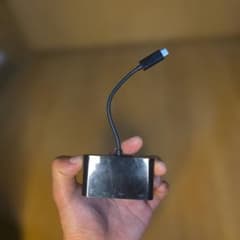USB Type-C ハブ 4ポート搭載 本体のサムネイル