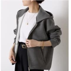 COLLAGE GALLARDAGALANTE ダンボールフーディーパーカー - メルカリ