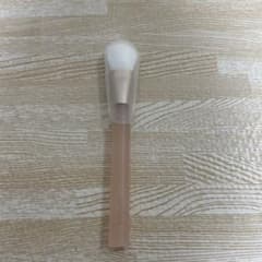 ロムアンド　チークブラシのサムネイル