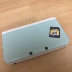 Nintendo 3DS LL 本体 ライトブルー×ホワイトのサムネイル