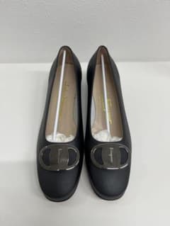 Salvatore Ferragamo パンプス ブラックのサムネイル