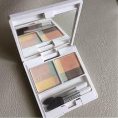 もーたろ様専用★CHICCA アイシャドウのサムネイル