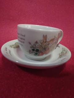 WEDGWOOD ピーターラビット カップ＆ソーサー 英国製 旧刻印ヴィンテージのサムネイル