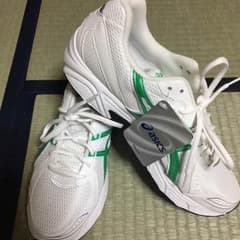 送料込み！ アシックス ランニングシューズ  スクールシューズのサムネイル