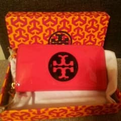 未使用トリーバーチ長財布のサムネイル