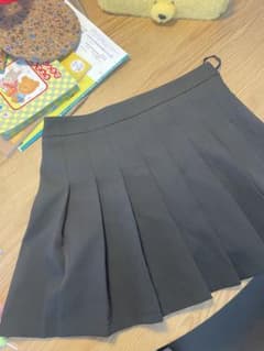 黒いプリーツスカート Lサイズのサムネイル