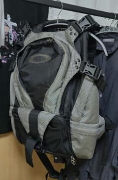 Oakley グレー バックパック 90s Oakley グレー バックパック 90s - メルカリ