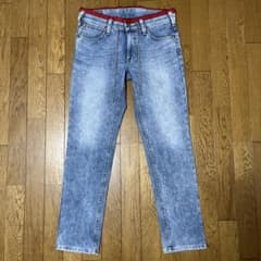 デニムテーパードジーンズのサムネイル