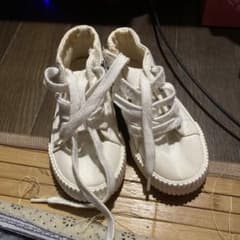 キッズスニーカーのサムネイル