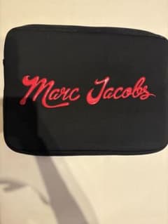 ほぼ新品Marc Jacobs pc パソコンケースのサムネイル