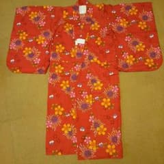 花と花火柄の浴衣のサムネイル
