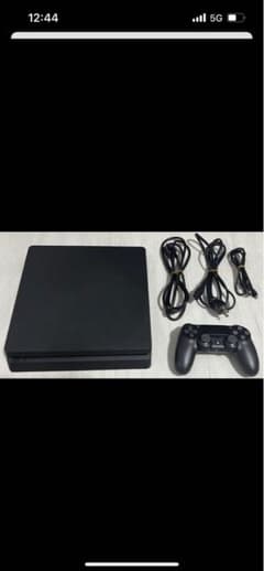 PlayStation®4 ジェット・ブラック 500GB CUH-2100A…のサムネイル