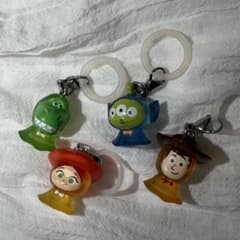 ディズニー　めじるしチャームのサムネイル