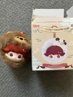 DIMOO the secret theatre club イヤホンケースのサムネイル
