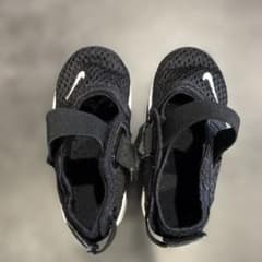 Nike ブラック サンダルのサムネイル