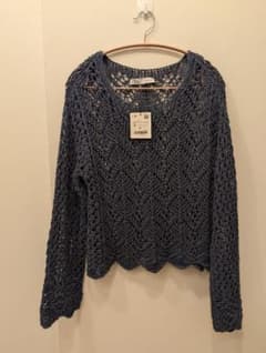 ​【新品タグ付き】ZARA クロシェ編み ショート丈ニット トップス グレー Sのサムネイル