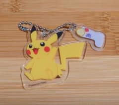 【新品未使用／匿名配送】ピカチュウ コメダ珈琲 アクリルキーホルダー