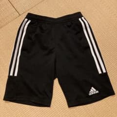 adidas アディダス ハーフパンツ　130のサムネイル