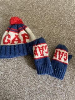 GAP ニット帽　手袋のサムネイル