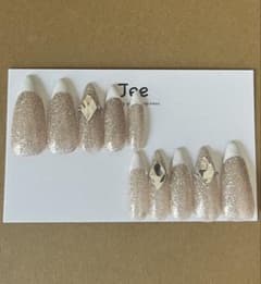 ネイルチップ ホワイトフレンチ ラメ ビジューのサムネイル