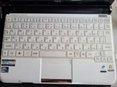 ノートパソコン　NEC LaVie Light PC-BL350CW6Wのサムネイル