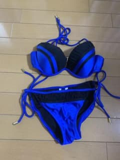 水着 ビキニ LIP SERVICEのサムネイル