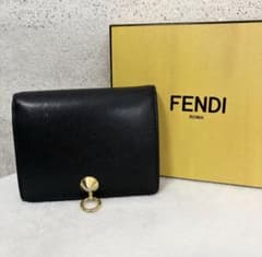 FENDI 二つ折り財布 ブラック ゴールド金具 - メルカリ