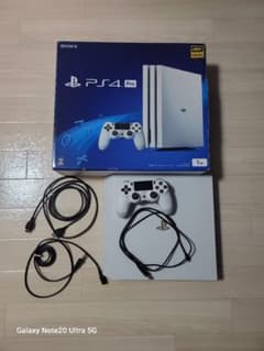 SONY PlayStation 4 Pro 本体 1TB ホワイトのサムネイル