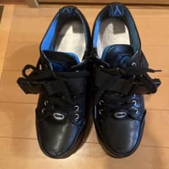 YOSUKE 厚底スニーカー ブラック ブルーのサムネイル