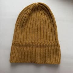 UNIQLO ニット帽 ビーニー マスタードのサムネイル