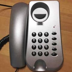 シンプル設計の電話器のサムネイル