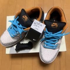 NIKE SB DUNK LOW PRO FZ1233-002のサムネイル
