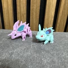 美品】モンコレ 初期 フィギュア ニドリーノ ニドリーナ - メルカリ