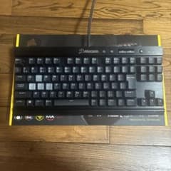 CORSAIR K65 RGBメカニカルキーボード 本体のサムネイル