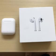 Apple airpods 第一世代 充電ケースのサムネイル