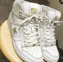 スニーカーのサムネイル