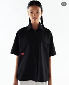 gadid anoniem CYRIL / BLACKのサムネイル