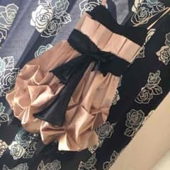 結婚式 披露宴 シャンパンゴールドドレスのサムネイル