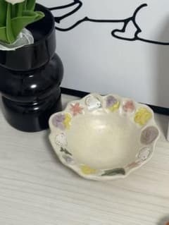 ロイヤルコペンハーゲン　フリセンボー　花柄陶器スープ皿　 金色縁取り 廃盤　貴重 ロイヤルコペンハーゲンフリセンボー花柄陶器スープ皿金色縁取り廃盤