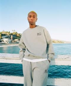Styussy ✖️Nike グレー スウェットトレーナーのサムネイル