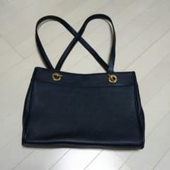Yurie nitani！美品！肩掛けバッグのサムネイル