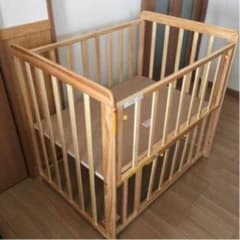 ベビーベッドのサムネイル