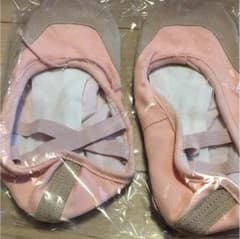 新品未開封！バレエシューズ24センチのサムネイル