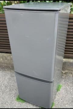 特価三菱冷凍冷蔵庫146L 3段ガラスシェルフLED照明自動霜取り機能付20年製 特価三菱冷凍冷蔵庫146L 3段ガラスシェルフLED照明自動霜取り機能付20